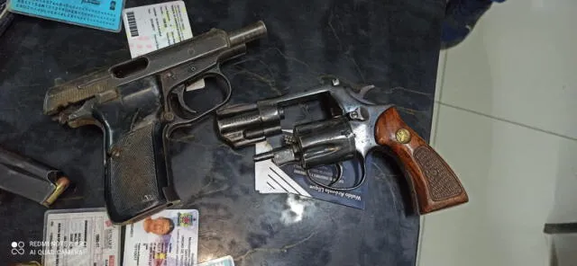 Estas serían las armas de fuego usadas para acabar con la vida del vigilante. Foto: PNP