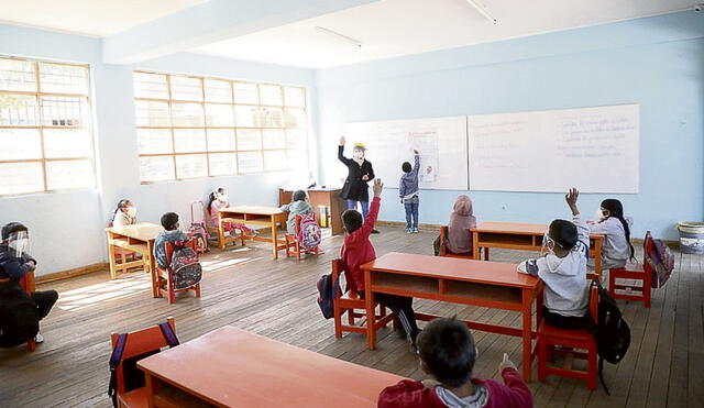 En el aula. Las clases se reanudaron tras las vacaciones. Foto: CORE Ayacucho