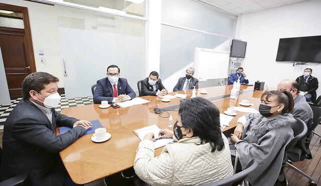 Reuniones. Guido Bellido ayer sostuvo un encuentro con Somos Perú. Se trataría de la última reunión, pues RP y FP descartaron sumarse a la ronda de diálogo. Foto: PCM