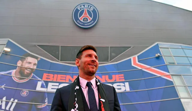 Lionel Messi firmó contrato con los parisinos por las próximas dos temporadas, con una adicional. Foto: EFE