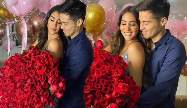El futbolista sorprendió a su esposa con un gigantesco ramo de rosas rojas. Foto: Rodrigo Cuba/Instagram