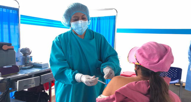 Vacunación avanza a buen ritmo en la provincia de Arequipa. Foto: Oswald Charca/La República