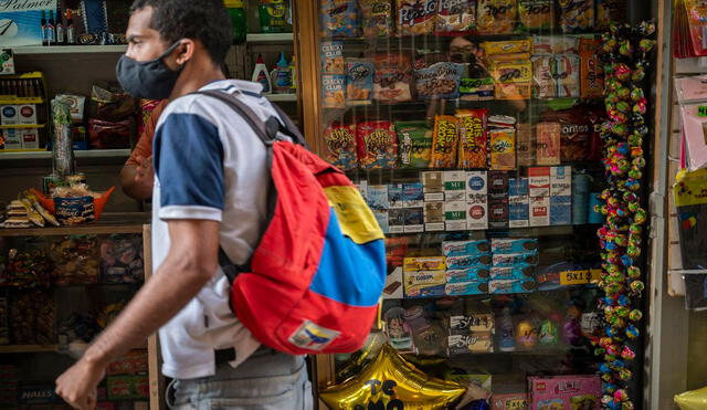 Venezuela mantiene una dolarización de facto en medio de una hiperinflación. Foto: AFP/referencial