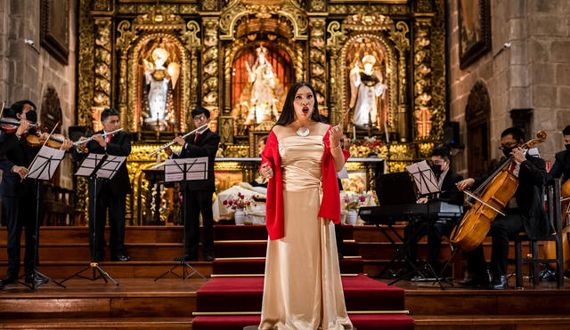 Gladis Huamán tiene más de 18 años de trayectoria. Es mamá de Sayri Antarki, e integra la famosa agrupación Sopranos
Inkas, "las más bellas voces de la lírica andina"