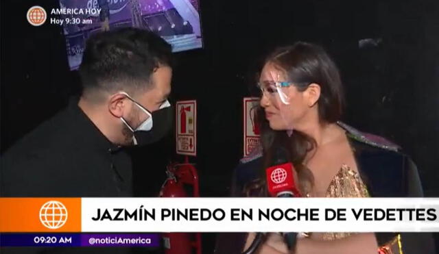 Bruno Vernal entrevista a Jazmín Pinedo tras la última gala de Reinas del show. Foto: captura de América TV