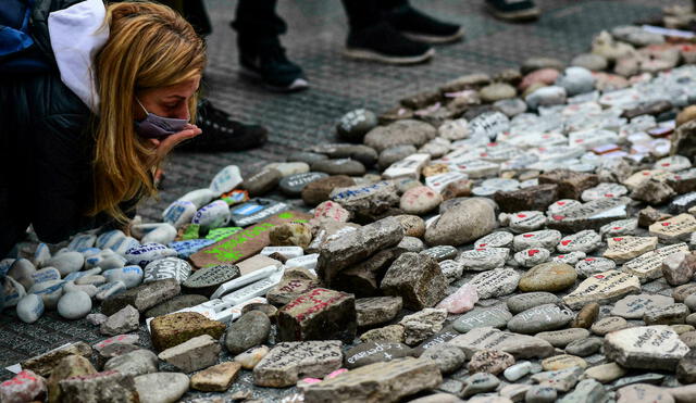 Al finalizar la jornada, Argentina contó con 109.105 muertes por COVID-19 desde el inicio de la pandemia. Foto: AFP/Rolando Schmidt