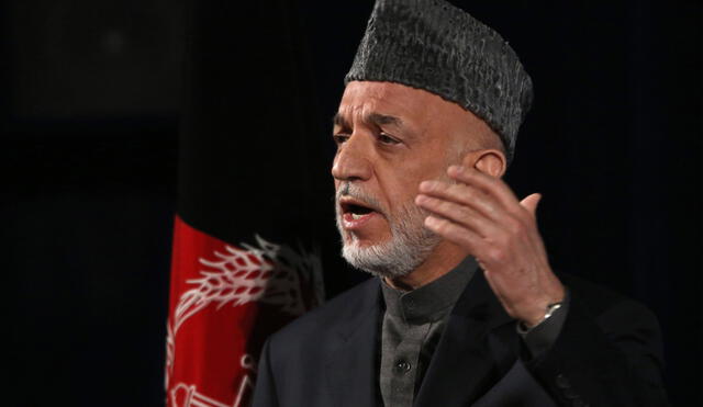 Hamid Karzai gobernó Agfanistán entre 2004 y 2014. Ahora, el exmandatario sería es uno de los negociadores para la transición del poder a los talibanes. Foto: EFE