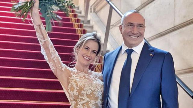 El empresario francés le dio el "sí" a la famosa actriz de Televisa. Foto: Tikitakas