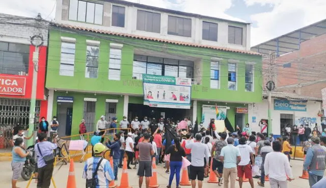 Vecinos de Olmos exigieron ante municipio la pronta instalación de planta de oxígeno. Foto: Facebook