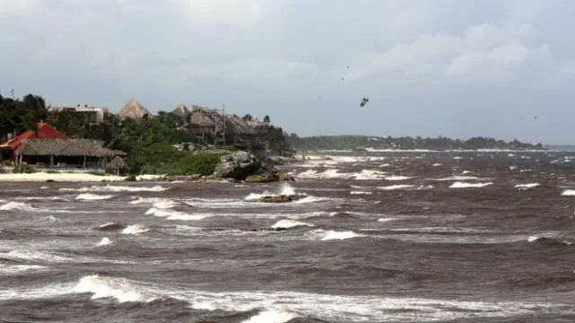 El huracán Grace ya está causando zozobra entre los mexicanos del litoral caribeño. Foto: AS México