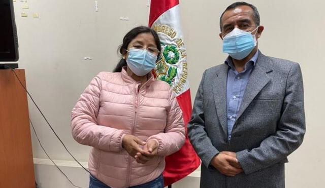 La reunión entre Iber Maraví e Isabel Cortez se dio en el despacho de la congresista. Foto: Radio Nacional