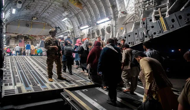 Estados Unidos prosigue su evacuación masiva de Afganistán. Foto: EFE