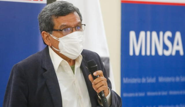 Hernando Cevallos indicó que desde el jueves 26 se empezarán a vacunar a mayores de 36 años. Foto: Minsa