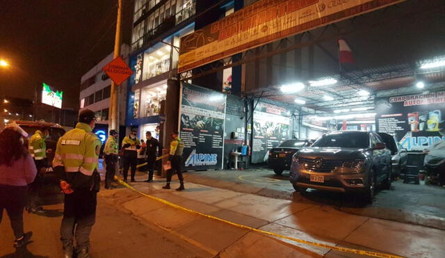 El asalto ocurrió al interior de una mecánica de la avenida Primavera. Foto: Grace Mora / URPI - LR