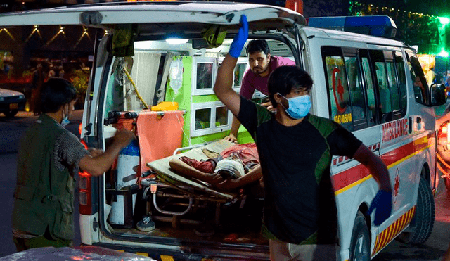 En los dos ataques hay más de 60 personas que resultaron heridas. Foto: AFP