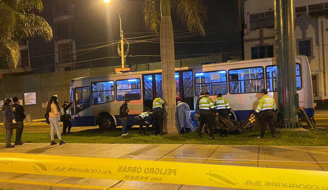 A metros de llegar a su domicilio, Jenny Bustamante Rivera murió atropellada por un vehículo de transporte público. Foto: Raúl Egúsquiza / URPI-LR