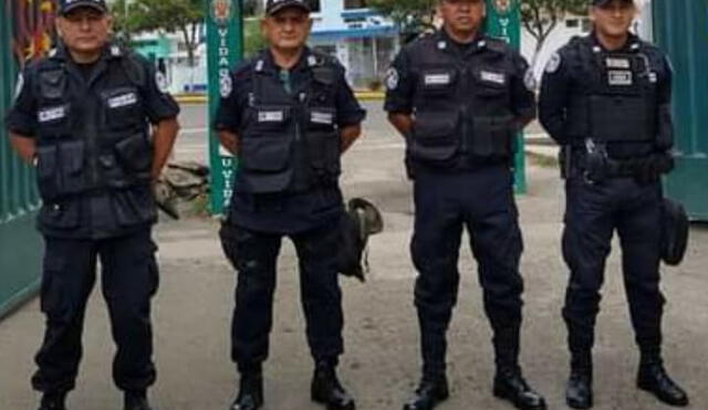 Agentes listos y preparados para enfrentar el peligro. Foto: PNP Udex