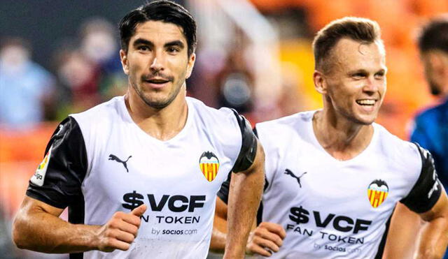 Carlos Soler puso el 2-0 parcial para Valencia en los descuentos del primer tiempo. Foto: Twitter @valenciacf
