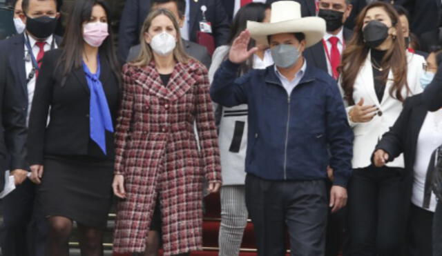 María del Carmen Alva manifestó que permanecerán vigilantes ante el accionar del Ejecutivo. Foto: GLR