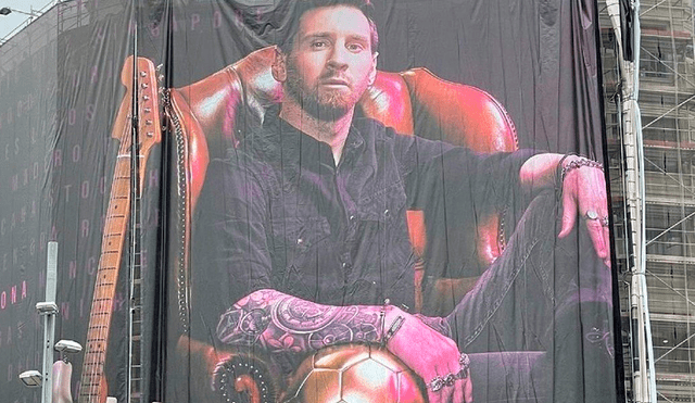 La imagen de Lionel Messi en Barcelona forma parte de una acción publicitaria por los 50 años de Hard Rock Café. Foto: Olé