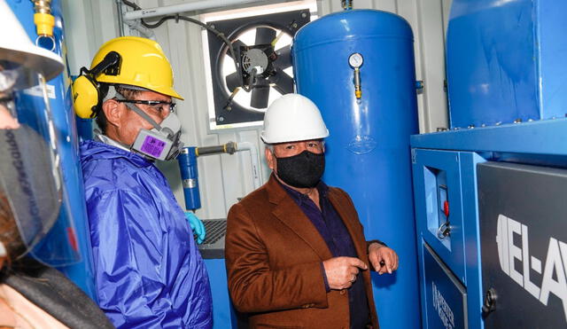 Acuña Peralta estuvo en Trujillo, donde inauguró una planta de oxigeno de su universidad. Foto: Orlando Espinola
