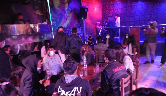 Los infractores consumían alcohol al interior de la discoteca. Foto: referencial/PNP