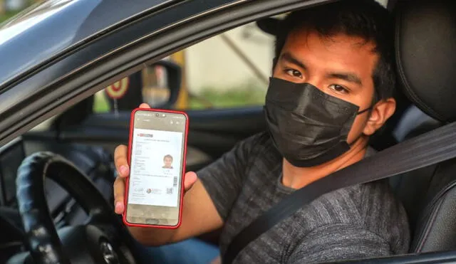 Miles de conductores ya obtuvieron su licencia de conducir electrónica. Foto: Andina