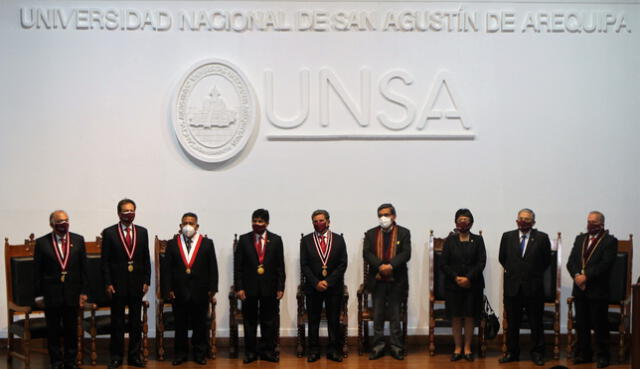 Ceremonia se realizó en el Aula Magna Simón Bolívar. Foto: UNSA