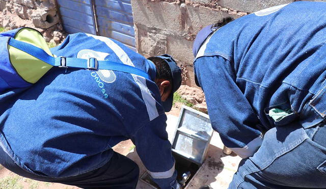 Los cortes del servicio comenzaron en dos centros poblados de Puno. Foto: EMSA Puno