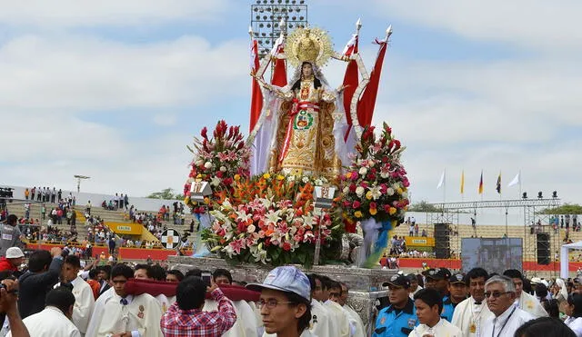 Festividad que se celebra el mes de septiembre congregaba a cientos de feligreses. Foto: Andina