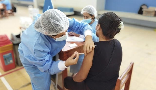 Continúa proceso de vacunación en la región San Martín. Foto: cortesía