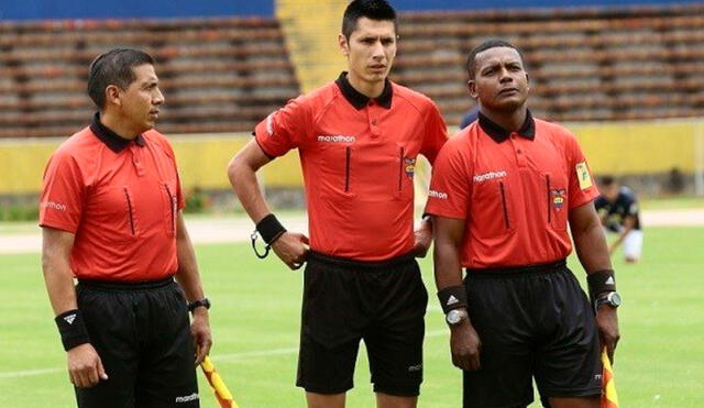 El árbitro ecuatoriano Luis Quiroz será el encargado de dirigir a la selección peruana cuando enfrente a Venezuela. Foto: difusión