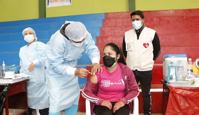 En Áncash también se vacuna a ciudadanos mayores de 18 años de la zona rural. Foto: difusión