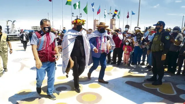 Arequipa: inauguran cuestionada plaza en Jardín del Colca