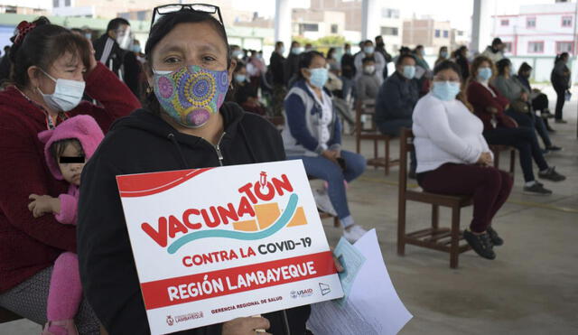 Primera Vacunatón en Lambayeque fue muy criticada por problemas en su organización. Foto: Geresa Lambayeque