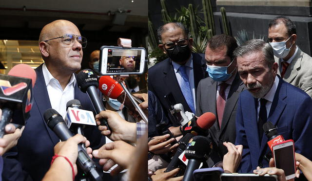 Jorge Rodríguez (izq), representante del Gobierno de Maduro, y Gerardo Blyde (der), represetante de la Plataforma Unitaria de Venezuela, se reúnen en México. Foto: composición/AFP