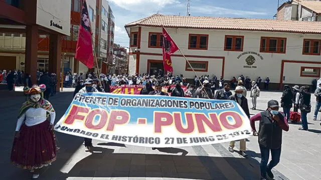 Marcha. Puneños rechazan medida de gobernador Agustín Luque.