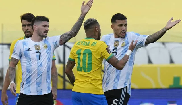 Luego de la suspensión del juego entre Brasil y Argentina el último domingo, la FIFA decidió abrir procesos disciplinarios para ambas federaciones. Foto: AP