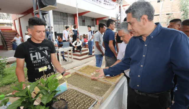 El gobernador regional, Mesías Guevara, resaltó la calidad y producción del café. Foto: Gobierno Regional de Cajamarca