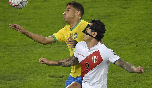 Perú perdió con Brasil en la primera vuelta de las eliminatorias sudamericanas. Foto: AFP