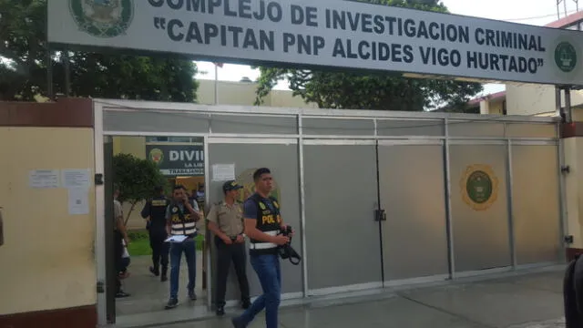 Agentes de Extorsiones de la Policía investigan el caso denunciado por Bernal. Foto: La República