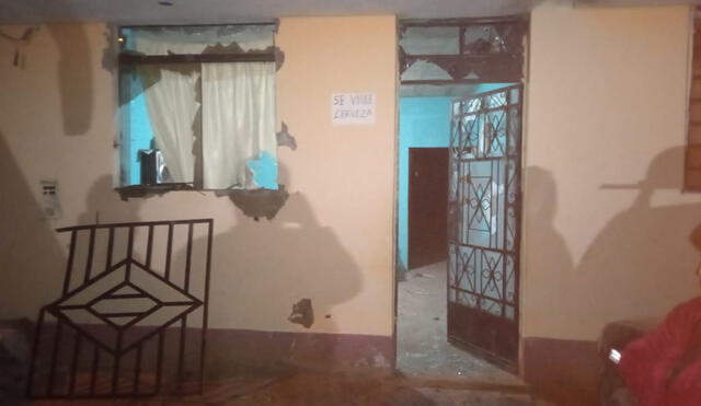 La fuerte explosión provocó daños materiales en la facha de la vivienda. Foto. PNP