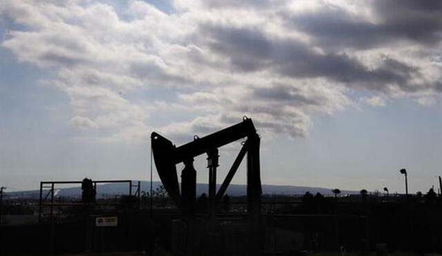 Se espera que el precio de la gasolina y diésel en Estados Unidos baje nuevamente en algunas semanas. Foto: AFP