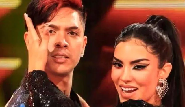 Juan de Dios expresó su emoción en Instagram al bailar junto a Kimberly Loaiza frente a las pantallas de televisión. Foto: captura/Telemundo
