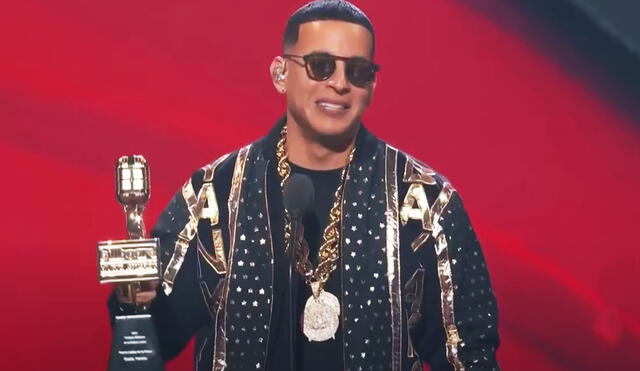 Daddy Yankee es el primer cantante de género en recibir este tipo de galardón. Foto: captura América TV