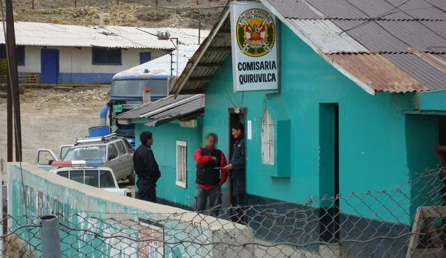 Afectados llegaron a la Comisaría de Quiruvilca para poner la denuncia de asalto. Foto. difusión