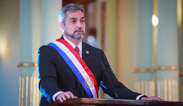 Abdo Benítez recibió la primera dosis en Asunción. Foto: Presidencia de Paraguay