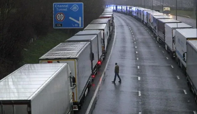 Cerca de 20.000 conductores europeos han regresado a sus países de origen a raíz del Brexit, según la Asociación de Transporte por Carretera británica. Foto: Europa Press