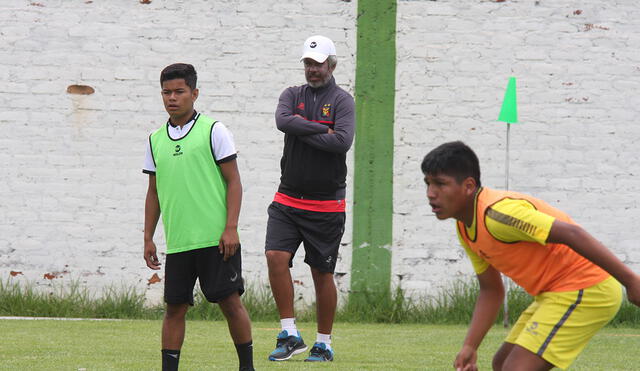 Todo indica que Marco Valencia seguirá formando jugadores en FBC Melgar Foto: Jorge Jiménez