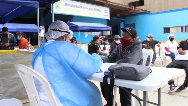 Campaña de vacunación contra la COVID-19 será en 14 mercados de Lambayeque. Foto: Geresa.